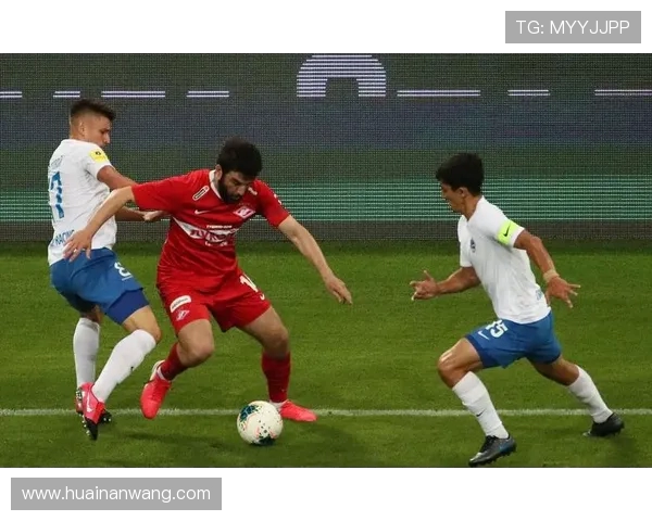 梅里尔三分6中5轰20分攻防俱佳引领球队胜势全场高效7投5中2板1助3断